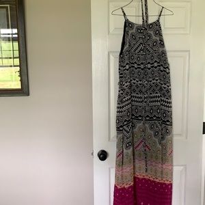 👗 $10 👗 Maxi Dress